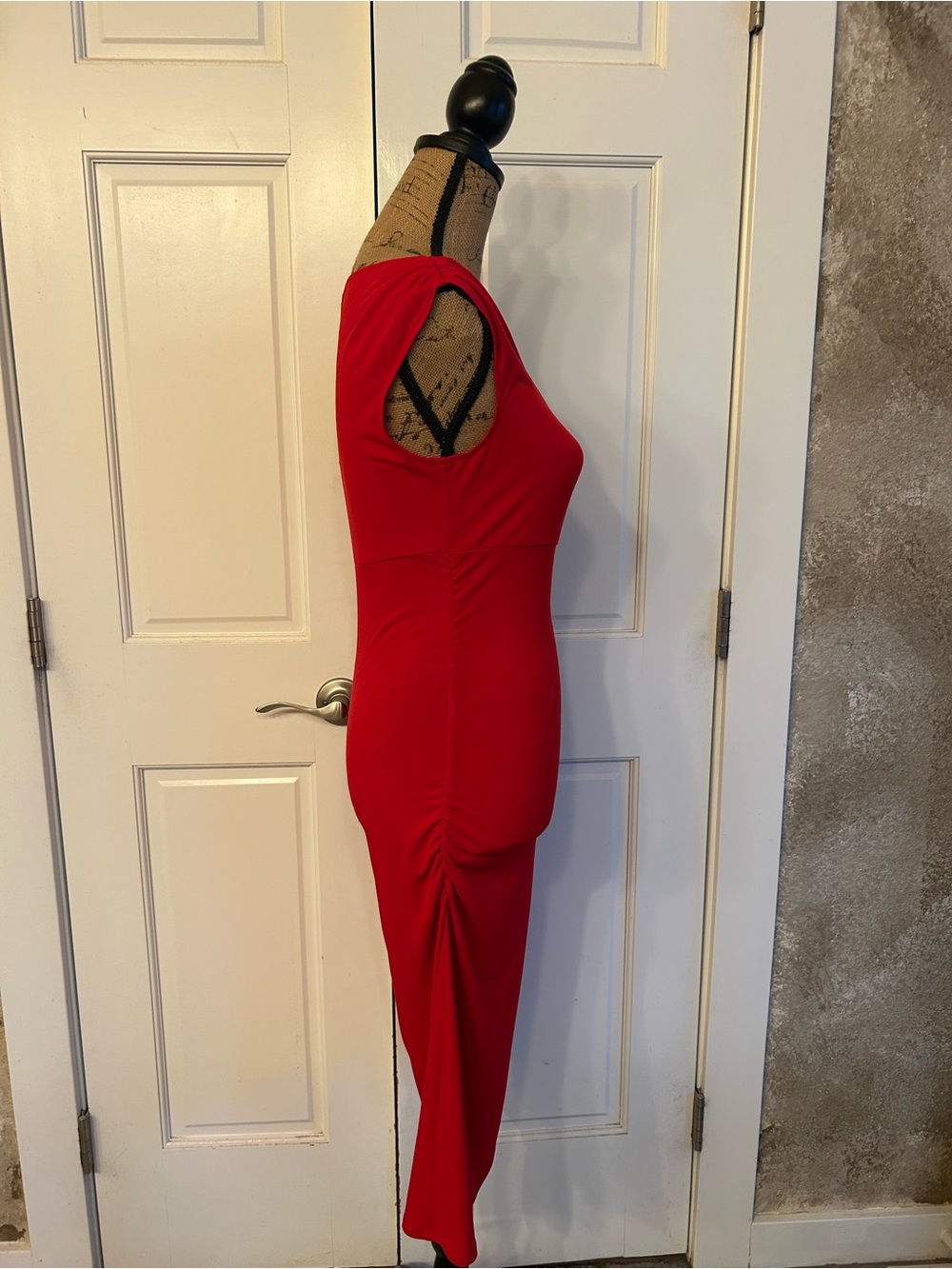 Moda International Victoria’s Secret Red Cap-Sleeve Maxi Dress - Picture 4 of 8